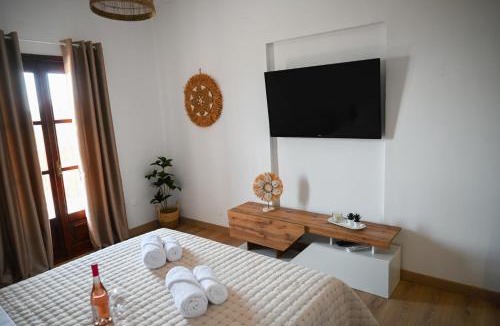 Afytos Apartment | Bohemian Afitos Studio