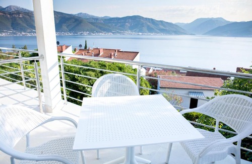 Krasici Apartment | Boka 2