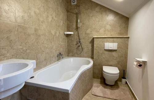 Orahovac Apartment | Boka Peaks Apartments