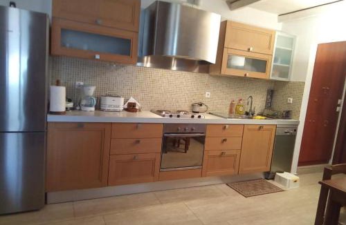 Oitylo Apartment | Boliari house