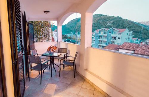 Golubovina Apartment | Bologna Apartments