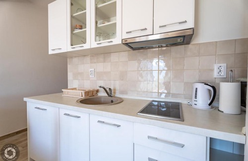 Orahovac Apartment | Bonaca Apartments