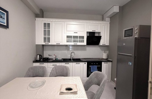 Vlore Apartment | BookO2 Apartment