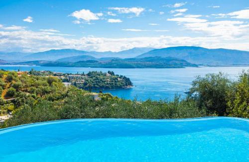 Gimari Villa | Bougainvillea