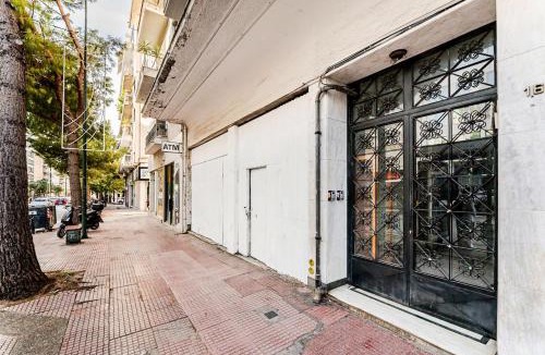 Makrigianni Apartment | Boutique 5BDT-3 ΒATH Apt with Eclectic Style- Acropolis