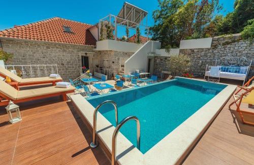 Kamenari Hotel | Boutique Heritage Hotel Blanc & Bleu - Capitano