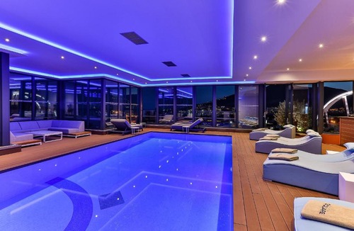 Budva Hotel | Boutique Hotel Square