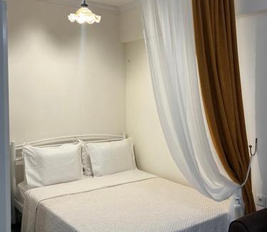 Varkiza Apartment | Boutique Sea & Garden