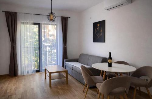 Babilonija Apartment | Bozovic Apartman 2
