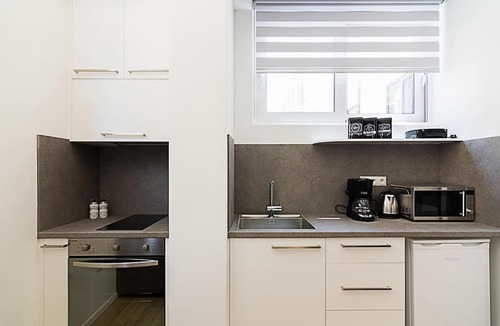 Athens City Centre Apartment | Brand new flat for 4 ppl next to Syntagma sq.