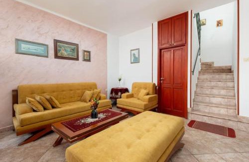 Strp House | Branka R
