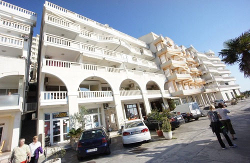 Becici Apartment | Breathtaking apartment with sea view