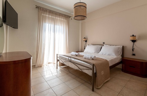 Gennadi Apartment | Breathtaking apartment with a view - only 5 minutes from the beach!