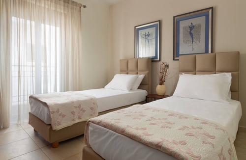Gennadi Apartment | Breathtaking apartment with a view - only 5 minutes from the beach!