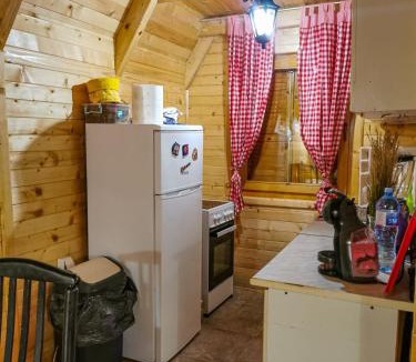 Cetinje Ski Chalet | Breeze Home Cottage