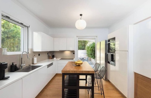 Voula House | Bright and luxurious family Home in Voula