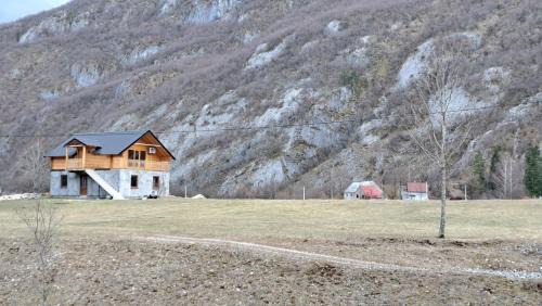 Savnik Cabin | Brvnara Nikolija