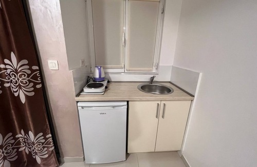 Podmaine Apartment | Budva Center Kitchen Studio Apartment