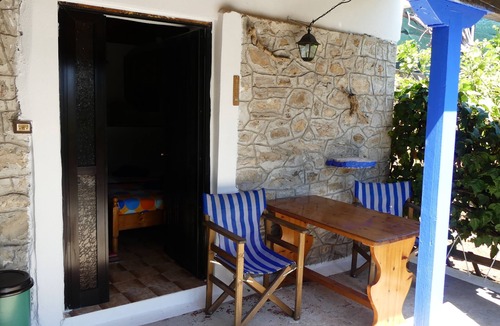 Messaia House | Bungalow right on the beach