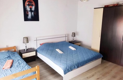 Vitomiricë Hostel | Bus Station Hostel