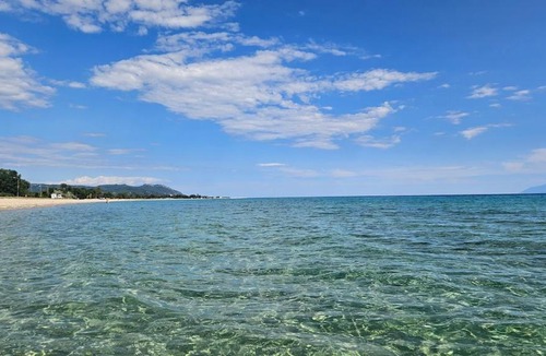 Paralia Ofryniou Apartment | By the sea and mountain VitaminD
