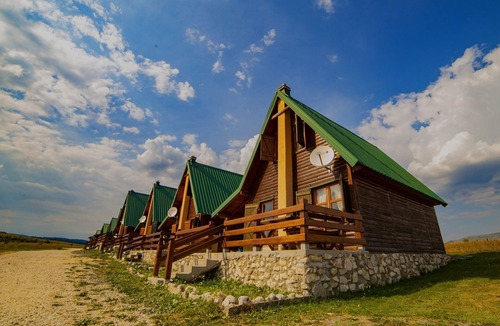 Zabljak Ski Chalet | Cabin in Nature with view of the Durmitor Mountain