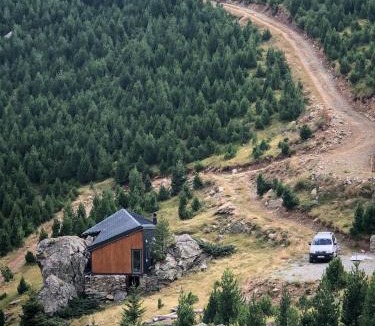 Donji Crnobreg Villa | Cabin on a Rock - Mountain Escape