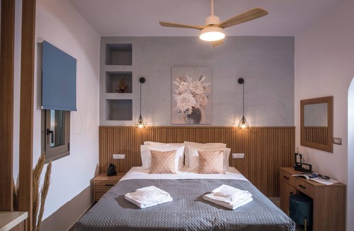 Sissi Apartment | Cactus Peak Apartment, Apartment