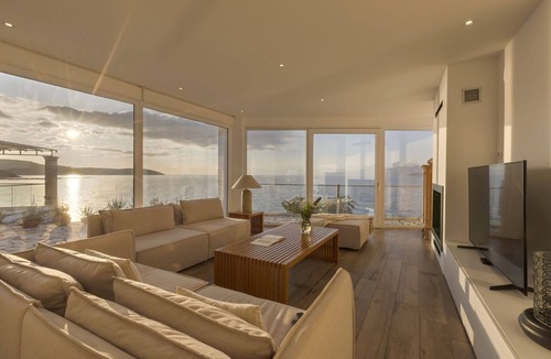 Kassiopi Villa | Calliope - Four Bedroom Villa, Sleeps 8