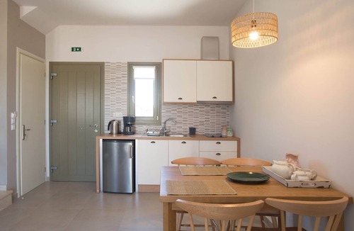 Agrilos Apartment | Callisto Seaside Dione Suite