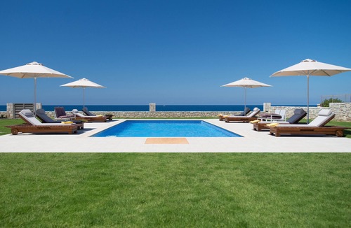 Agrilos Apartment | Callisto Seaside Dione Suite