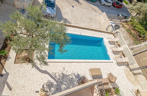 Bar Apartment | Calm and peaceful property for vacation