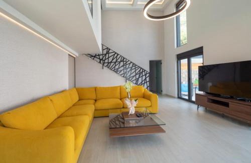 Podostrog Villa | Calma Vista Villas with seasonal pool