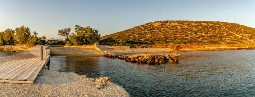 Paros Villa | Calmea Seafront Residence - secluded beach