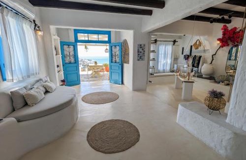 Alopronia House | Camares