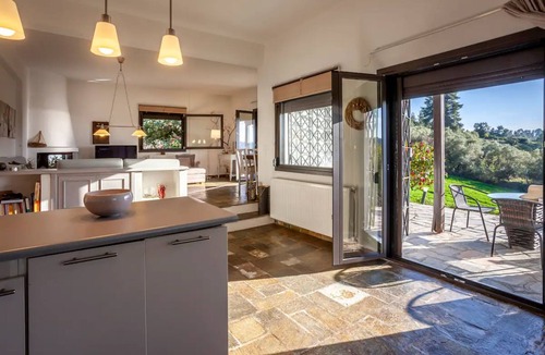 Kassandra Cottage | CAMELIA Elegant Cottage