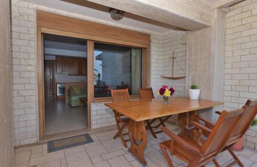 Nea Potidaia Apartment | Camellia BeachFront House Potidea