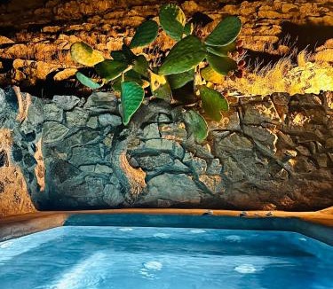 Emporio Villa | Canava Villas in Santorini