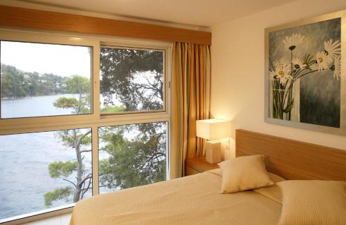 Kanapitsa Hotel | Cape Kanapitsa Hotel & Suites