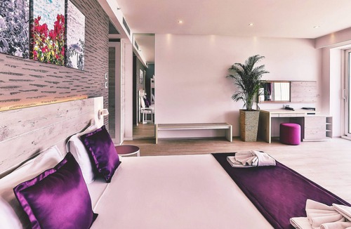 Bijela Hotel | Carine Hotel Park