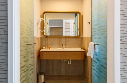 Bijela Hotel | Carine Hotel Park
