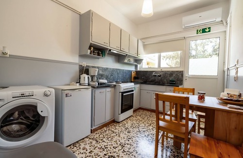Markopoulo Mesogaias Apartment | Carpe Diem Apartments By Athens Airport