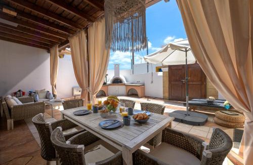 South Rhodes House | Casa Aestas