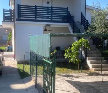 Bregvija Apartment | Casa Alloro