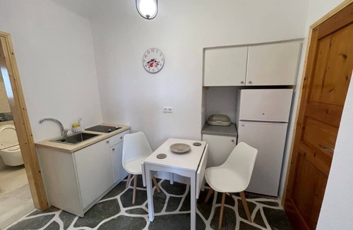 Chrissi Akti Apartment | Casa Costa Azure Paros Golden Coast Apartment 300m from beach (2BR 1BA)