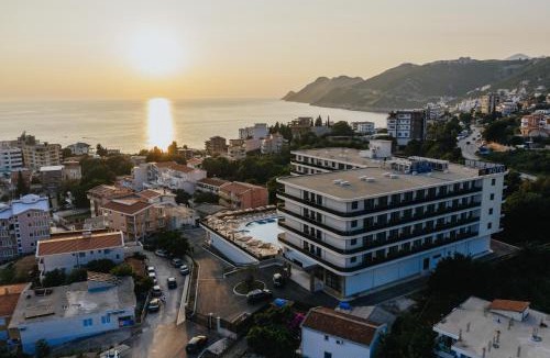 Dobra Voda Hotel | Casa Costa