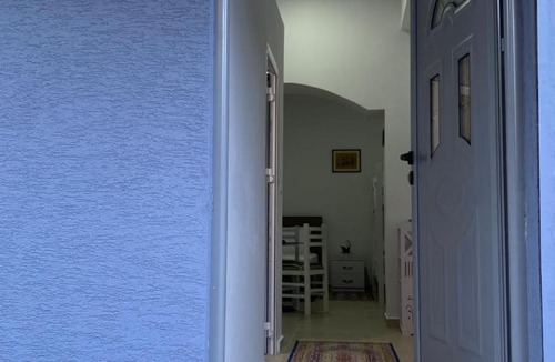 Permet Apartment | Casa de Flori