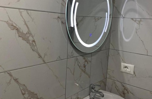 Permet Apartment | Casa de Flori
