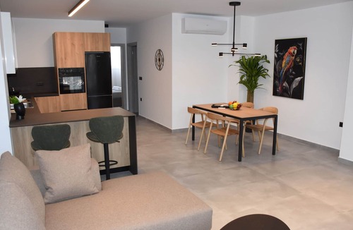 Paradisi Apartment | Casa di Pino B in Paradisi Square near Airport