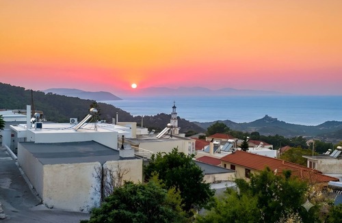Asklipiio House | Casa Di Rena Country House: Panoramic Castle View & Endless Blue